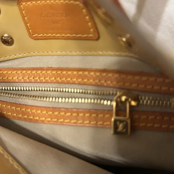 Louis Vuitton Bag Reade Monogram Vernis Pm Yellow/Gold Patent Leather Tote Small - Picture 6 of 13